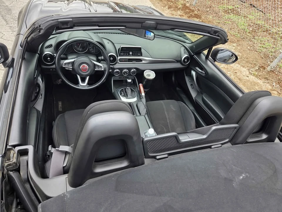 2017 Fiat 124 Spider - Image 5 of 9