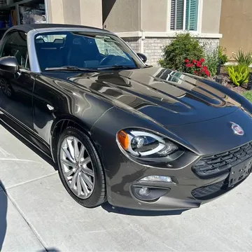 2017 Fiat 124 Spider Classica