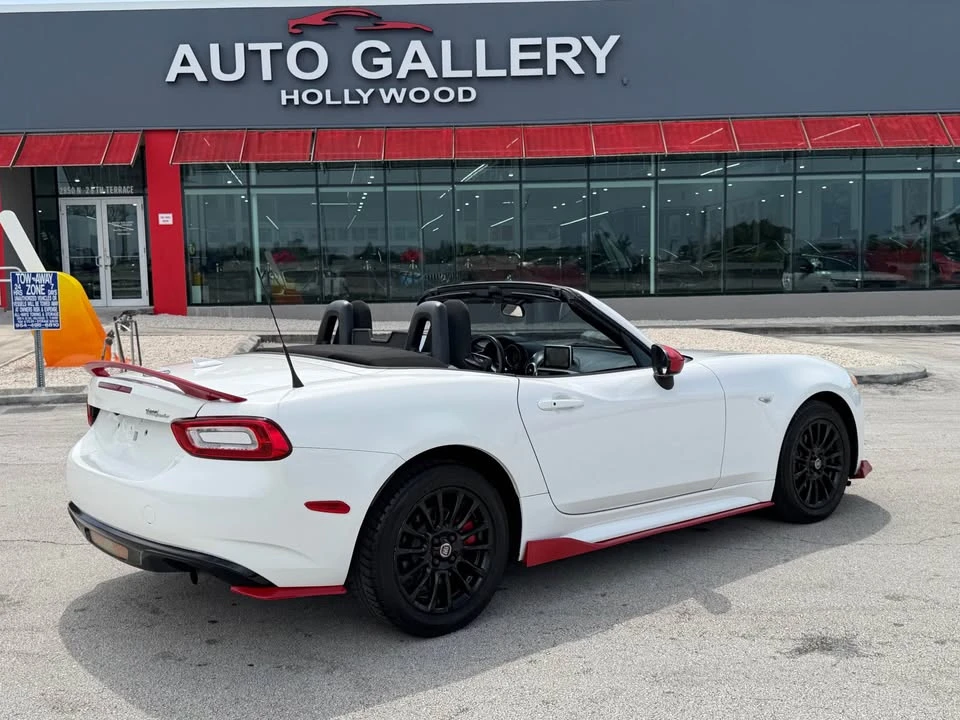 2017 Fiat 124 Spider - Image 7 of 10