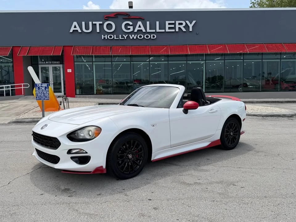 2017 Fiat 124 Spider - Image 4 of 10