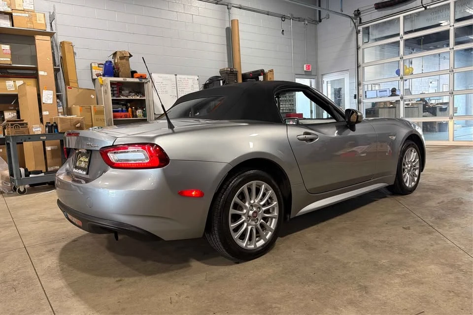 2017 Fiat 124 Spider - Image 6 of 14