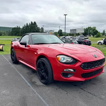 2017 Fiat 124 Spider Classica Convertible 2D