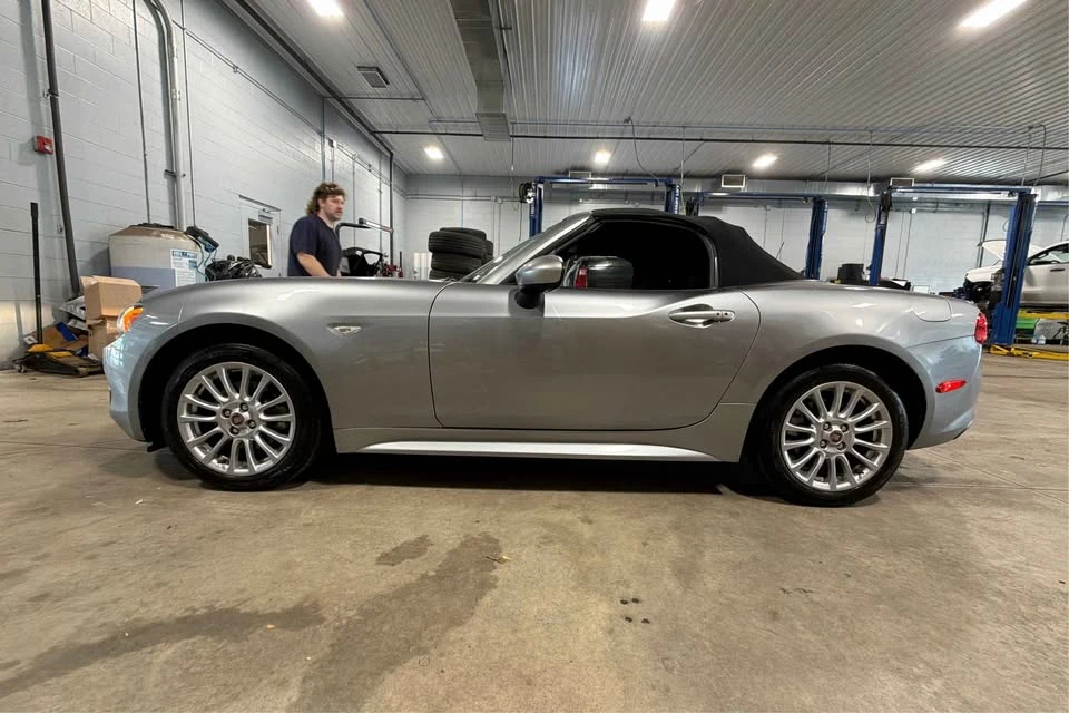2017 Fiat 124 Spider - Image 7 of 14