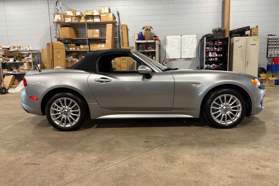 2017 Fiat 124 Spider - Image 5 of 14
