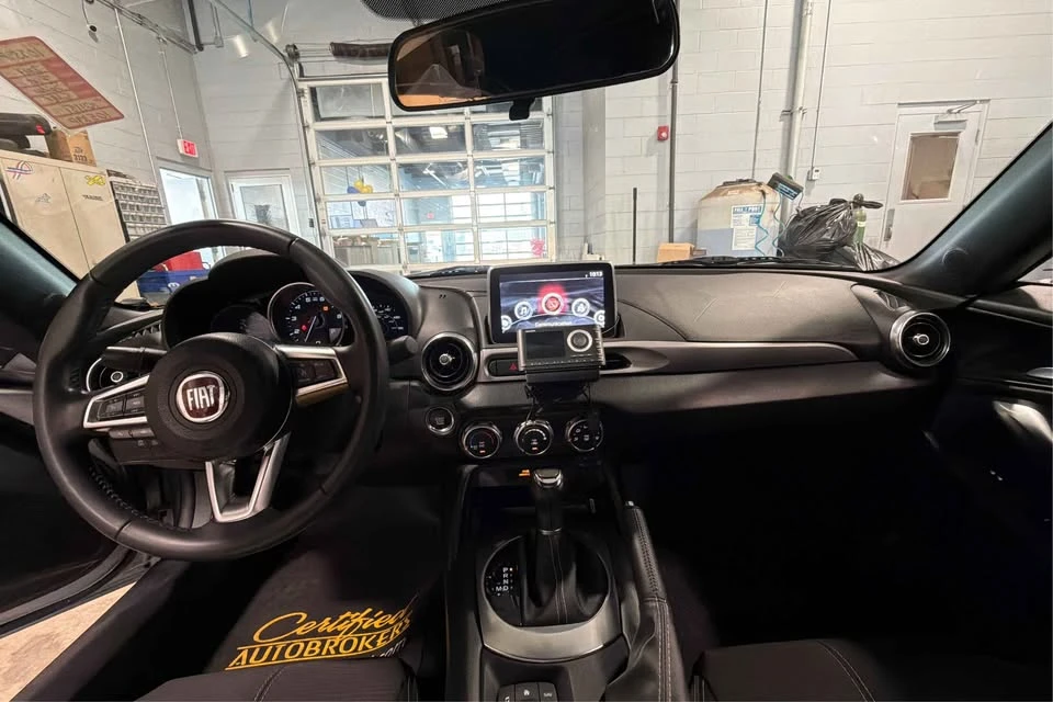 2017 Fiat 124 Spider - Image 13 of 14
