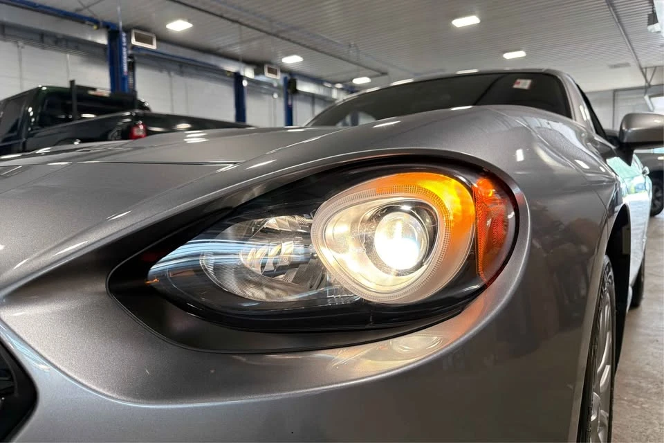 2017 Fiat 124 Spider - Image 2 of 14