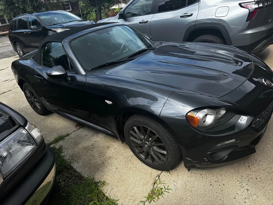 2017 Fiat 124 Spider - Image 3 of 5