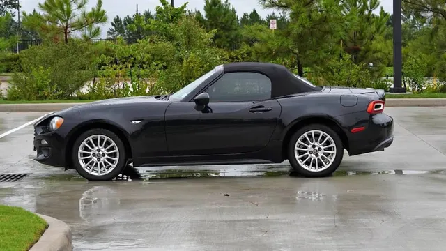 2017 Fiat 124 Spider Classica Convertible 2D