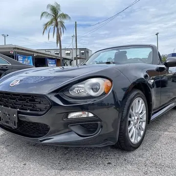 2017 Fiat 124 Spider Classica Convertible 2D