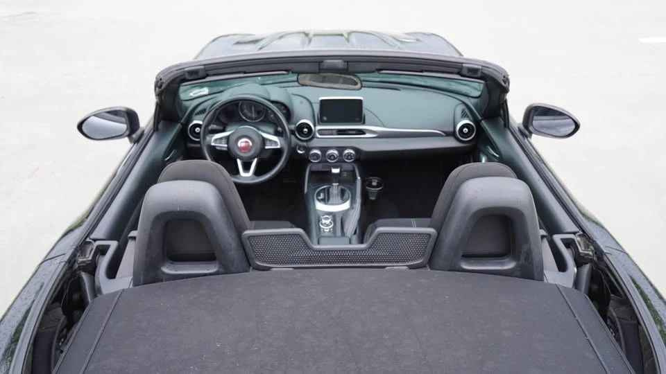 2017 Fiat 124 Spider - Image 7 of 9