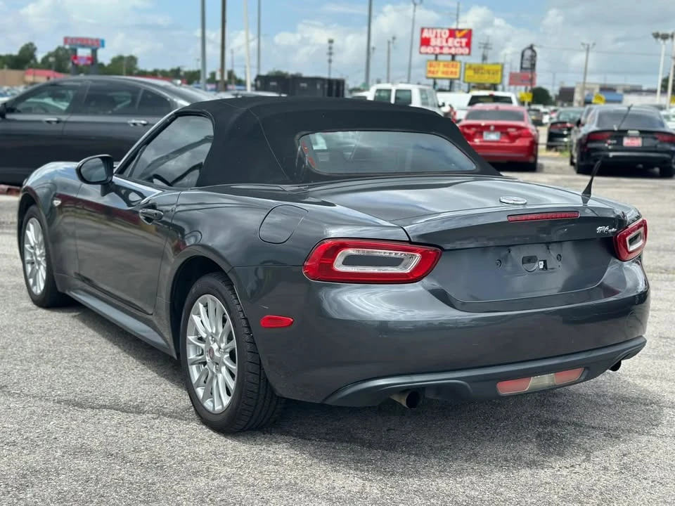 2017 Fiat 124 Spider - Image 15 of 20