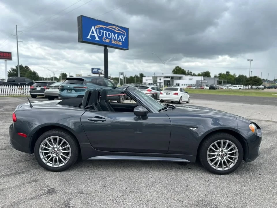 2017 Fiat 124 Spider - Image 8 of 20