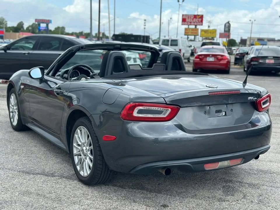 2017 Fiat 124 Spider - Image 14 of 20