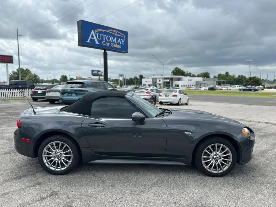 2017 Fiat 124 Spider - Image 9 of 20