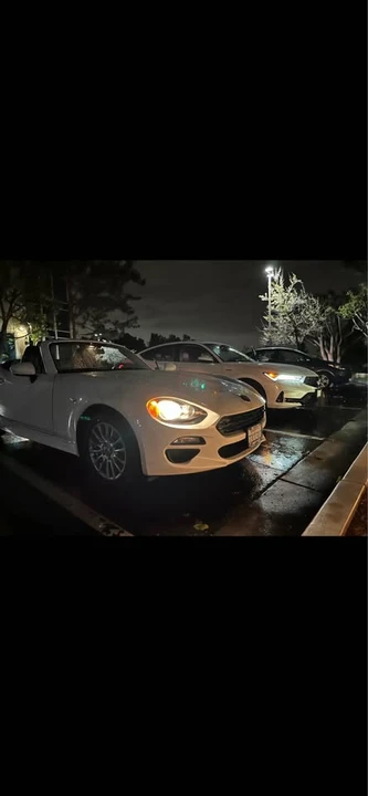 2017 Fiat 124 Spider - Image 5 of 7