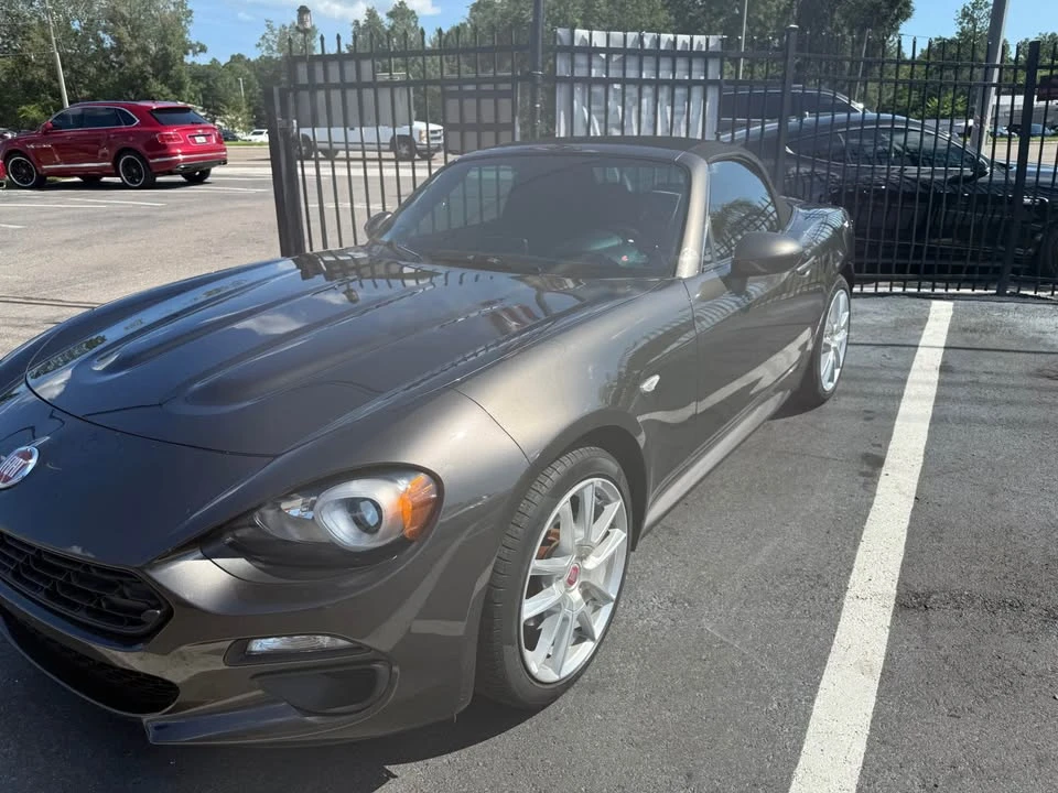 2017 Fiat 124 Spider - Image 3 of 4