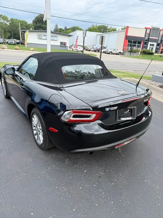 2017 Fiat 124 Spider - Image 6 of 6