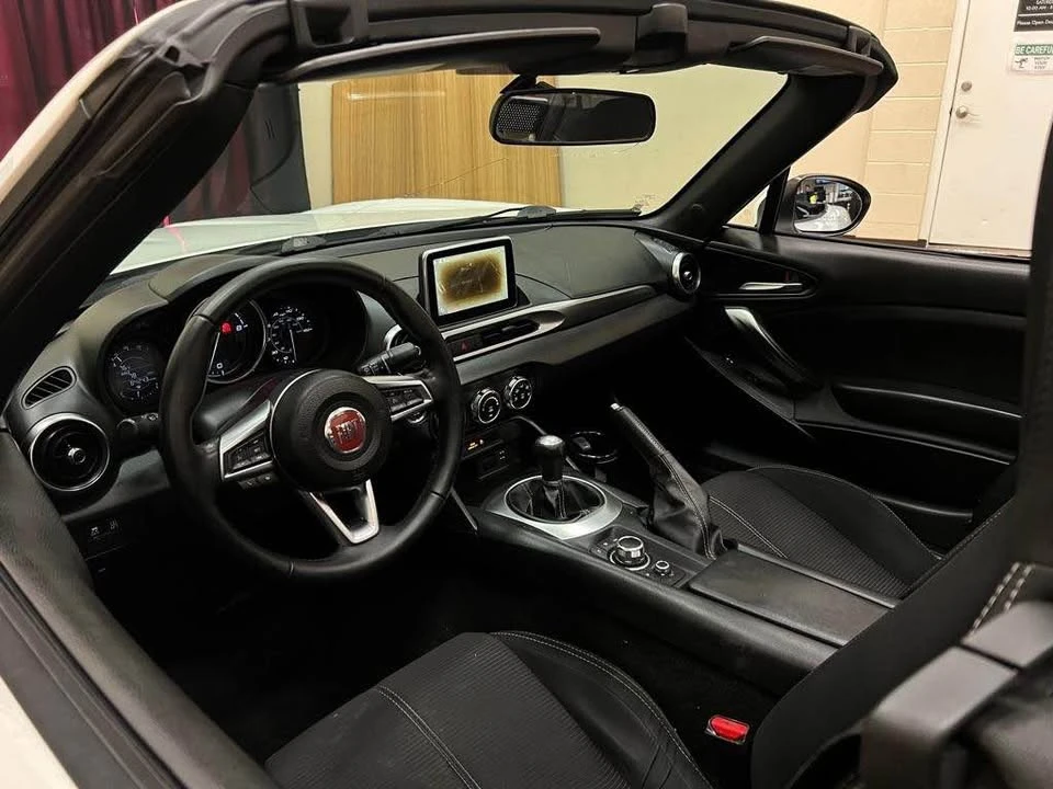 2017 Fiat 124 Spider - Image 3 of 20