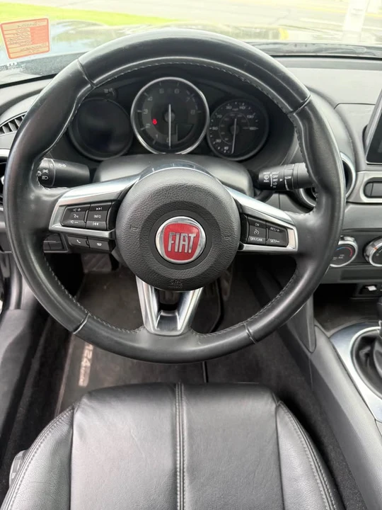 2017 Fiat 124 Spider - Image 3 of 6