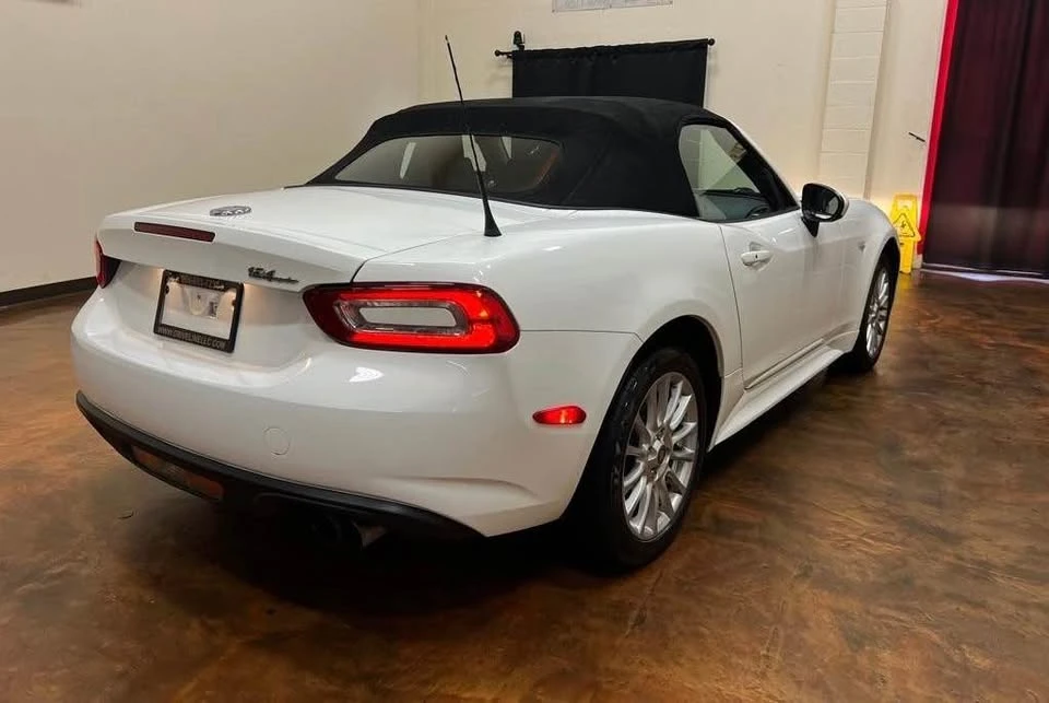 2017 Fiat 124 Spider - Image 20 of 20