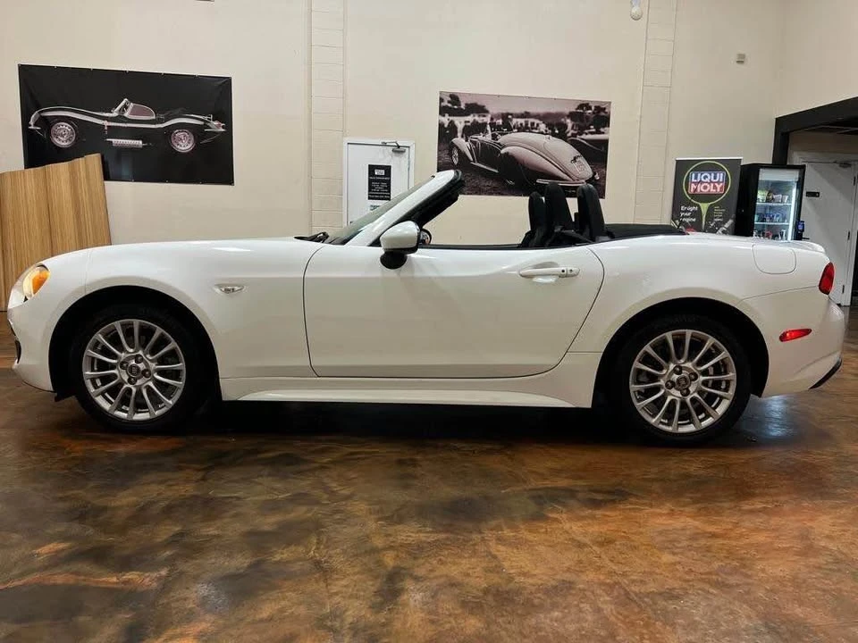 2017 Fiat 124 Spider - Image 14 of 20