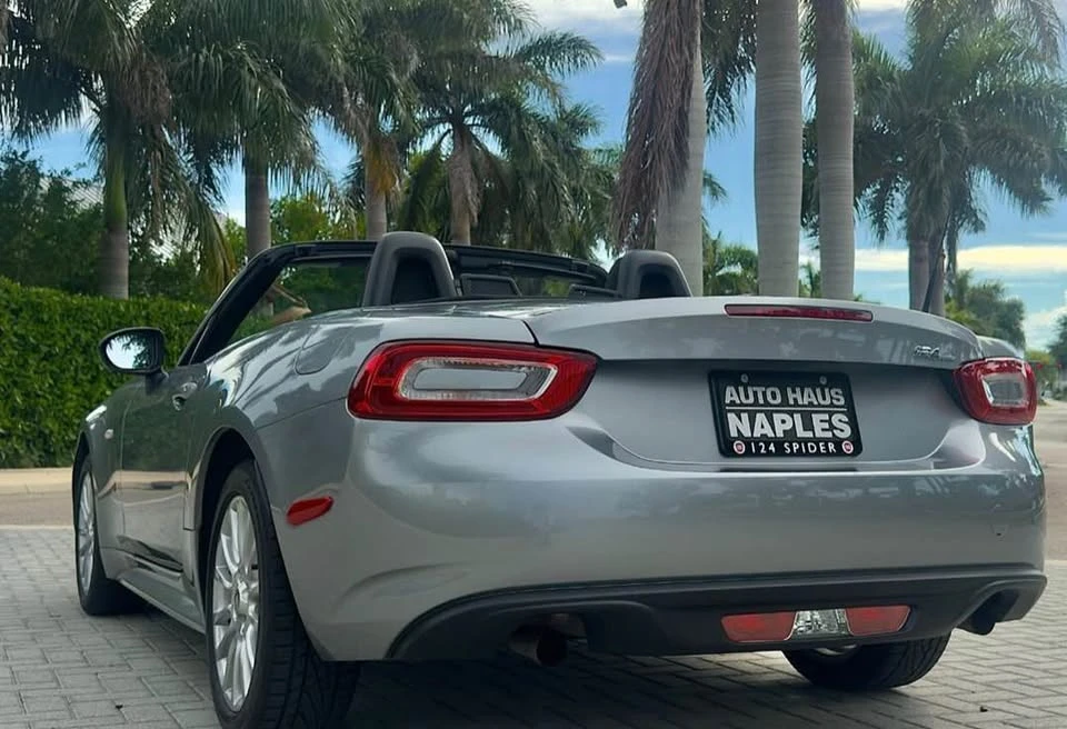 2017 Fiat 124 Spider - Image 2 of 6