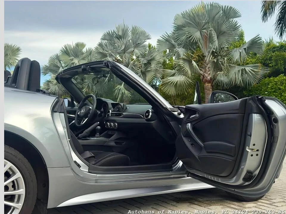 2017 Fiat 124 Spider - Image 3 of 6