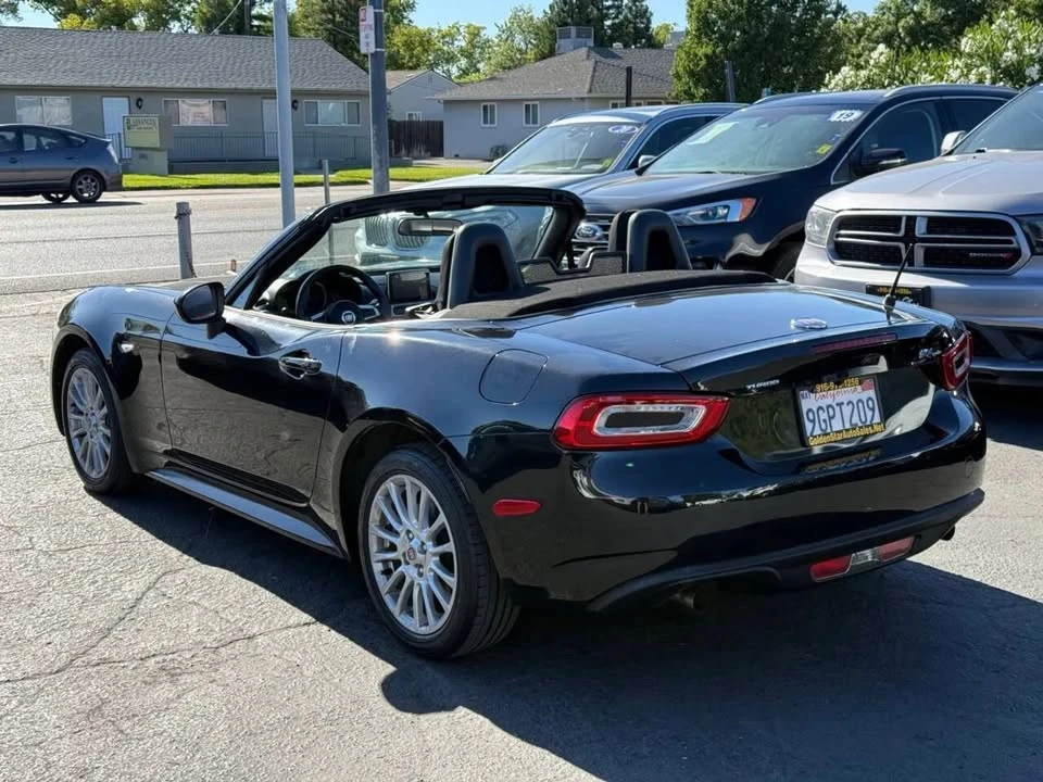 2017 Fiat 124 Spider - Image 4 of 14