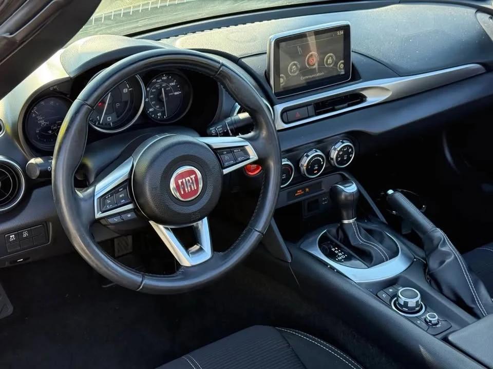 2017 Fiat 124 Spider - Image 9 of 14