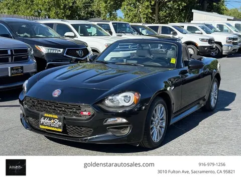 2017 Fiat 124 Spider Classica Convertible 2D