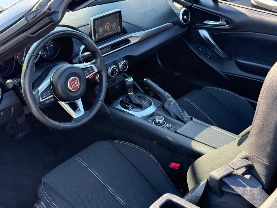 2017 Fiat 124 Spider - Image 10 of 14