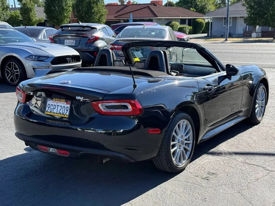 2017 Fiat 124 Spider - Image 6 of 14