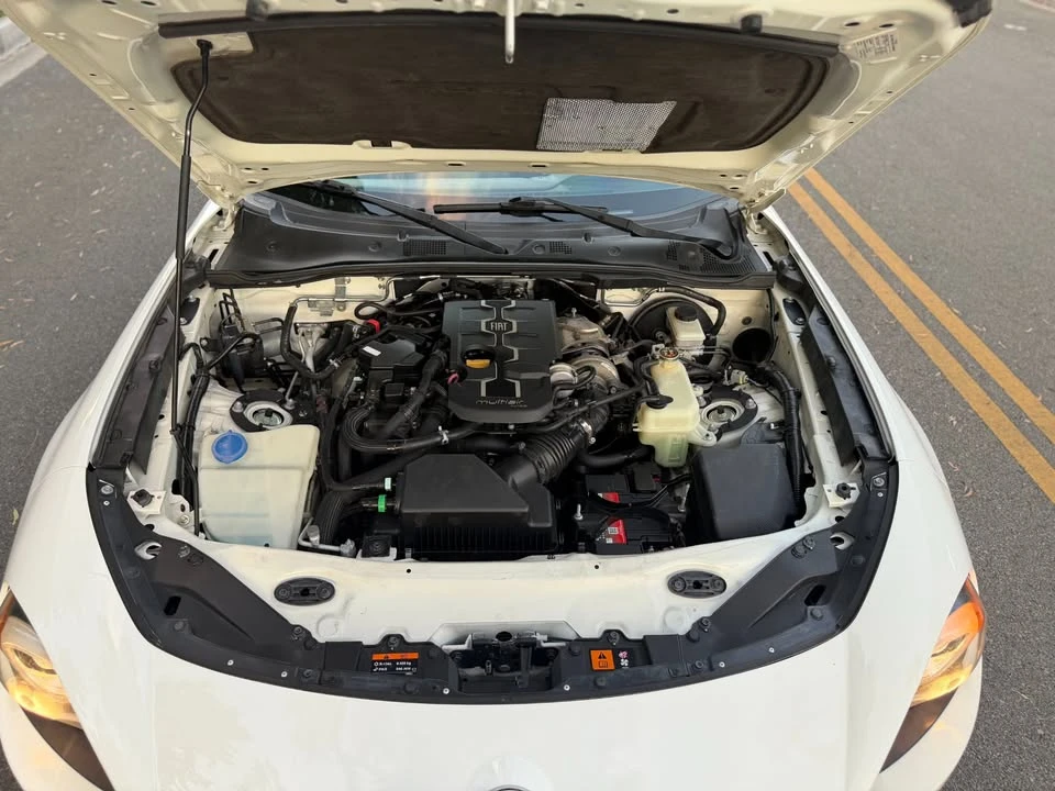 2017 Fiat 124 Spider - Image 16 of 19