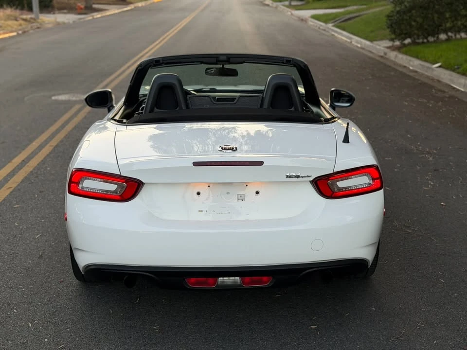 2017 Fiat 124 Spider - Image 3 of 19