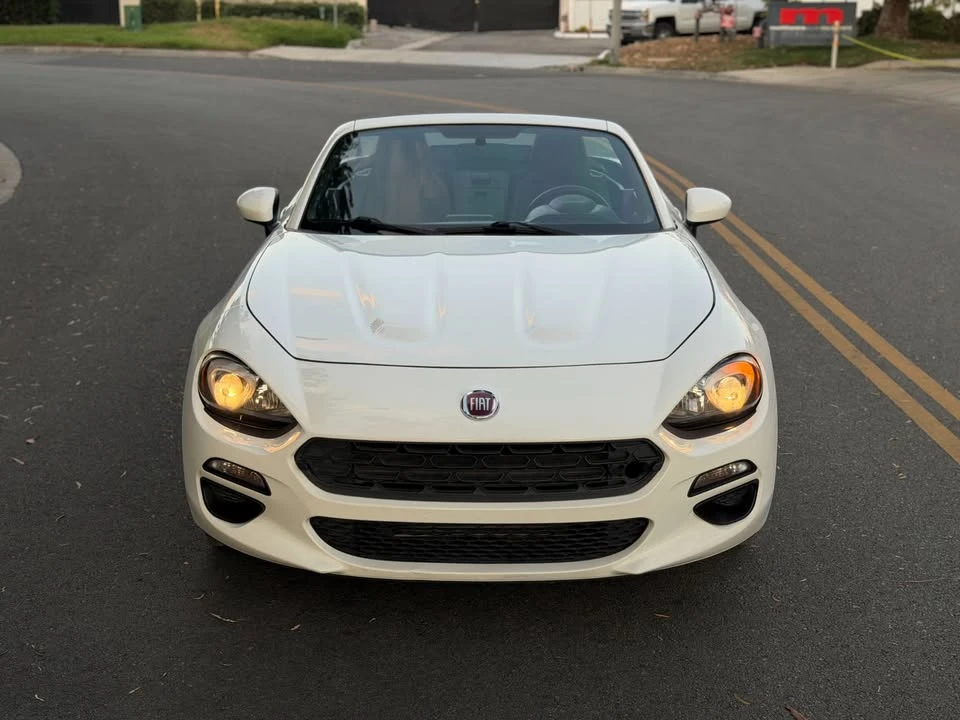 2017 Fiat 124 Spider - Image 6 of 19