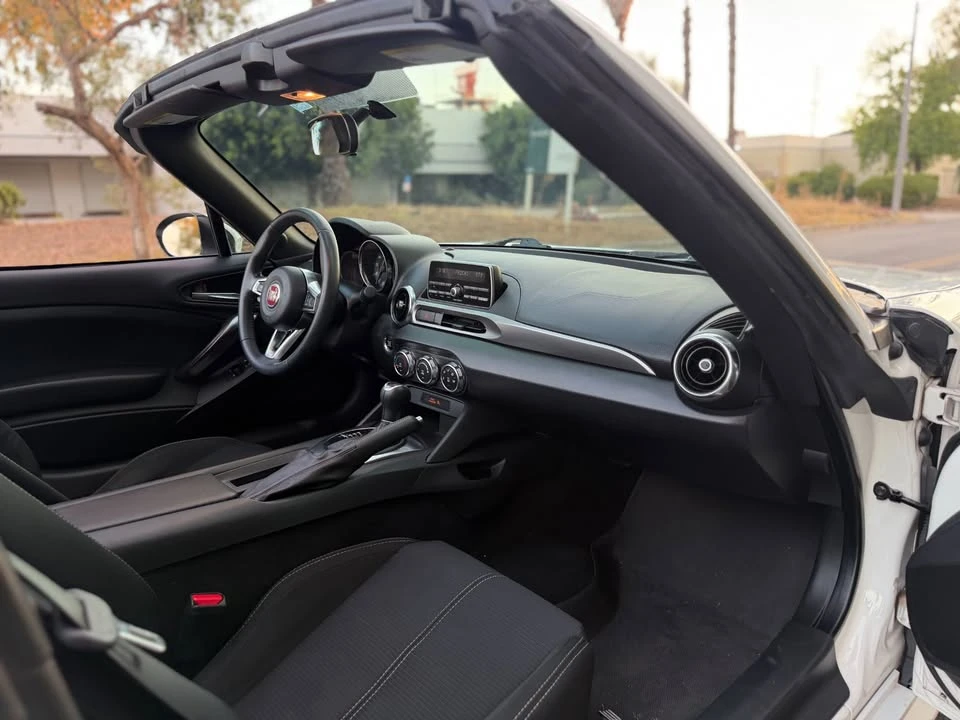 2017 Fiat 124 Spider - Image 12 of 19