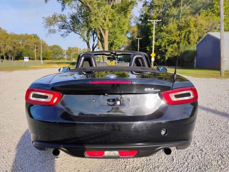 2017 Fiat 124 Spider - Image 7 of 11