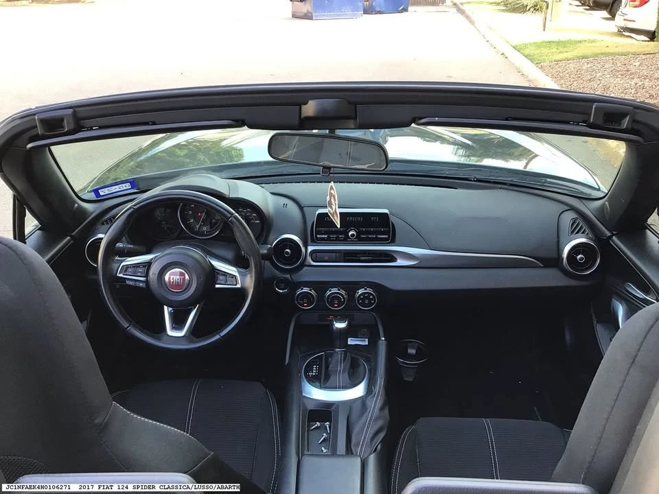 2017 Fiat 124 Spider - Image 8 of 12