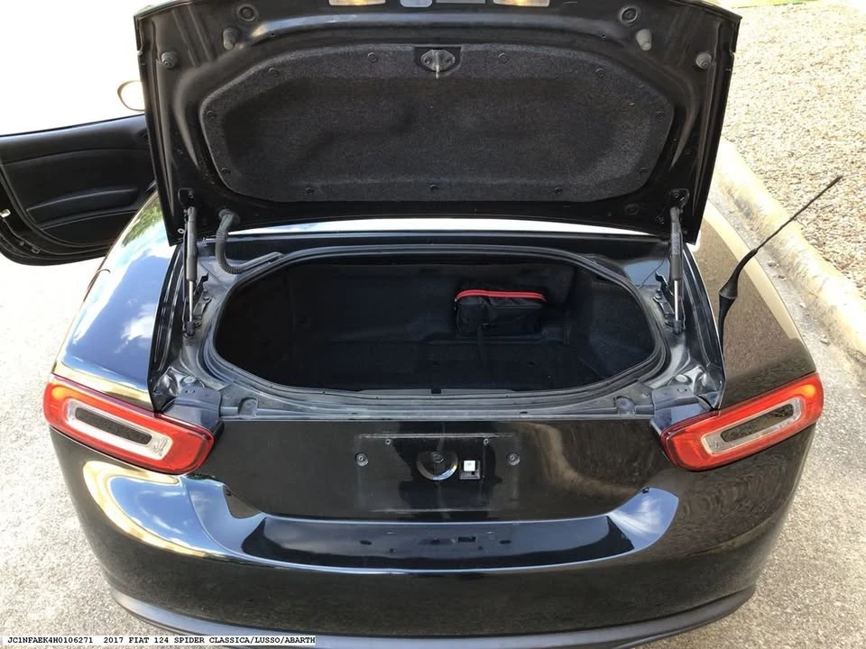 2017 Fiat 124 Spider - Image 9 of 12
