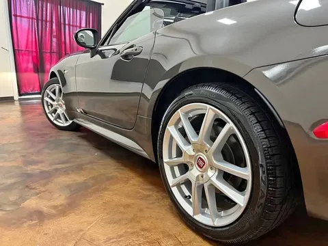 2017 Fiat 124 Spider Classica Convertible
