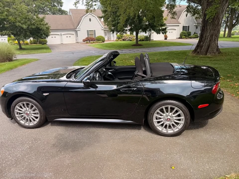 2017 Fiat 124 Spider - Image 13 of 20