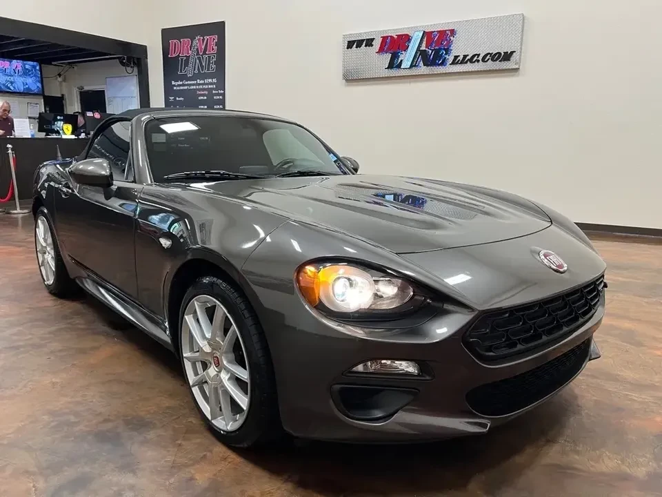2017 Fiat 124 Spider - Image 4 of 13