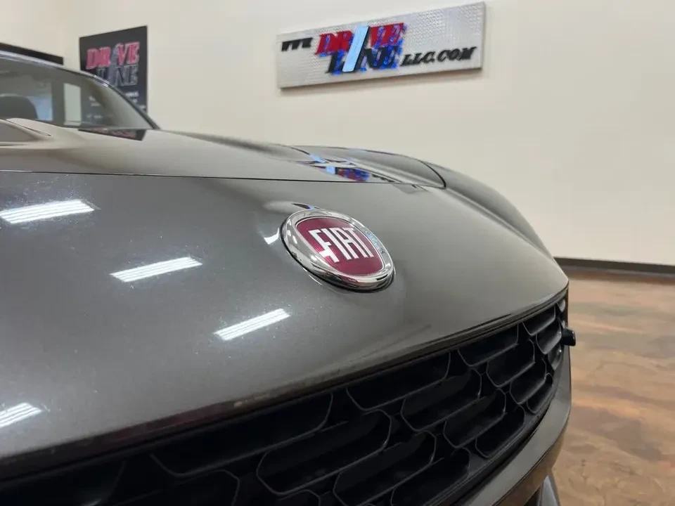 2017 Fiat 124 Spider - Image 18 of 20