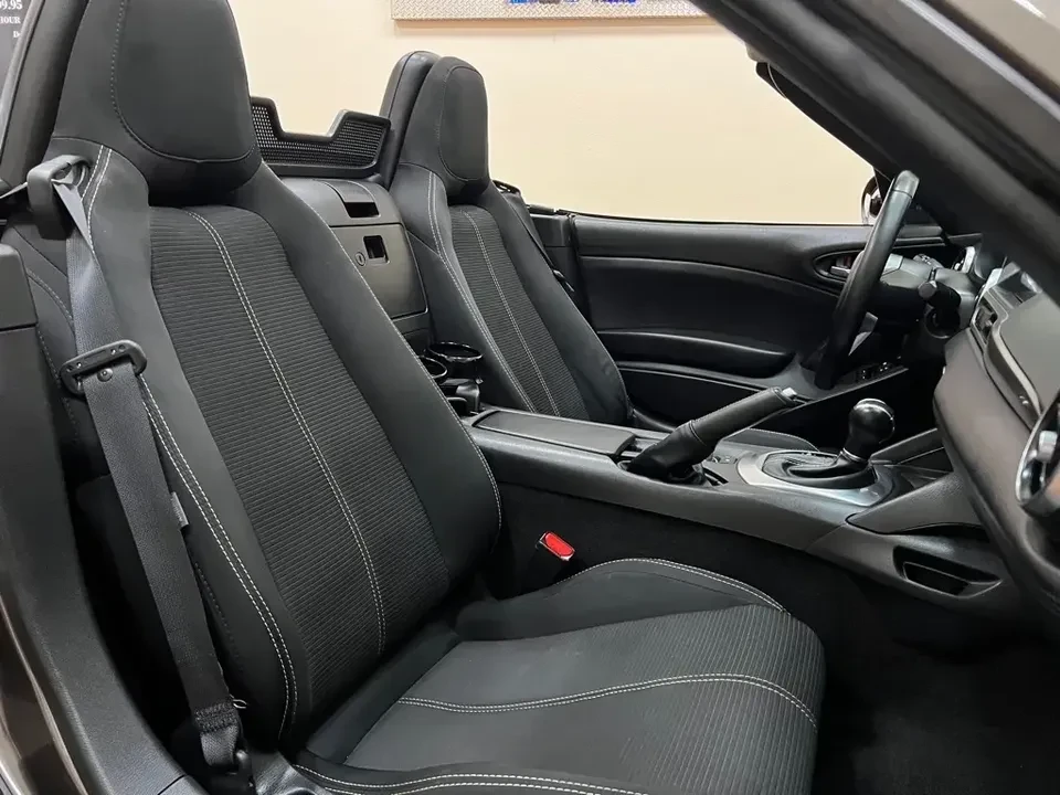 2017 Fiat 124 Spider - Image 12 of 20