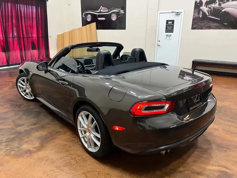 2017 Fiat 124 Spider - Image 20 of 20