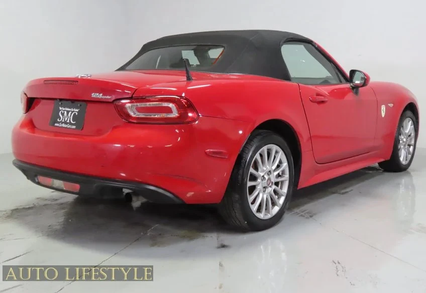 2017 Fiat 124 Spider - Image 10 of 21
