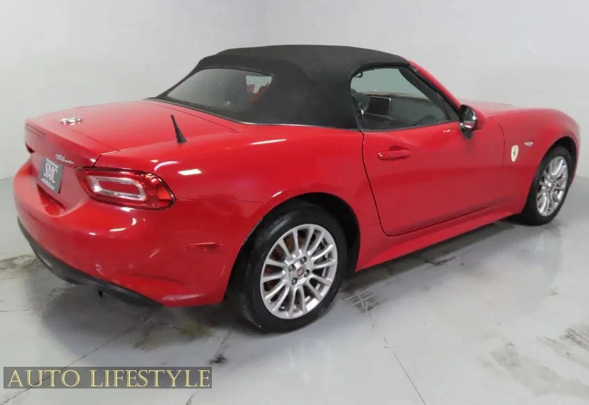 2017 Fiat 124 Spider - Image 8 of 21