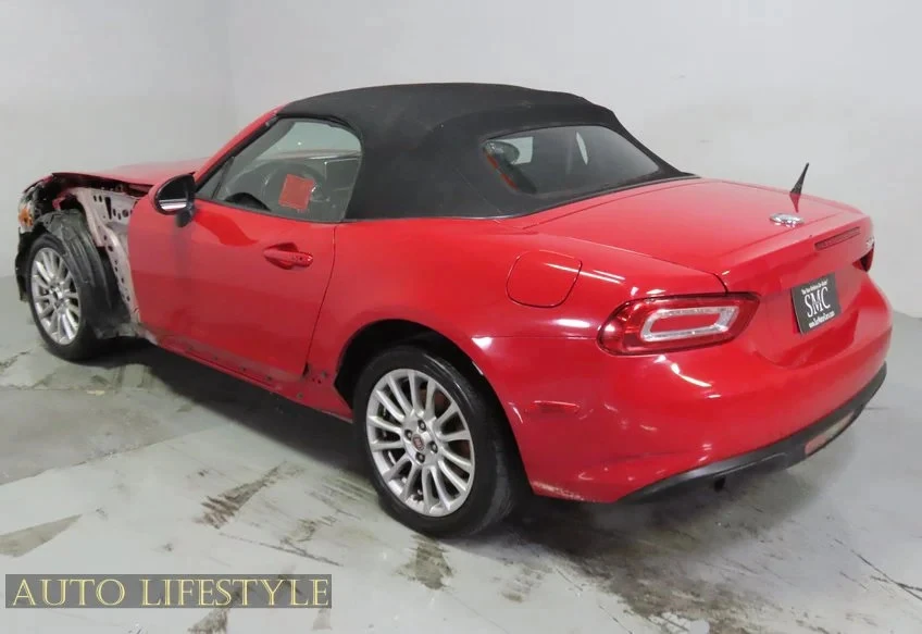2017 Fiat 124 Spider - Image 9 of 21