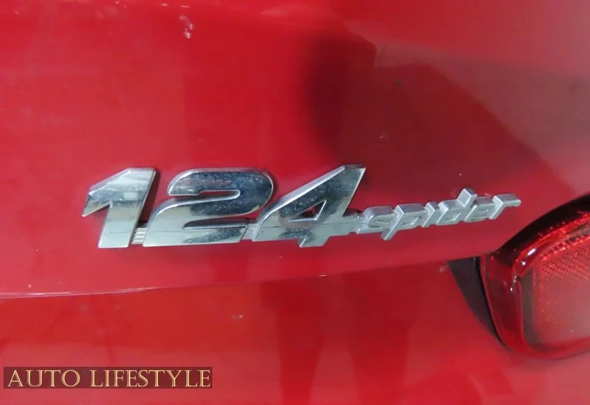 2017 Fiat 124 Spider - Image 18 of 21