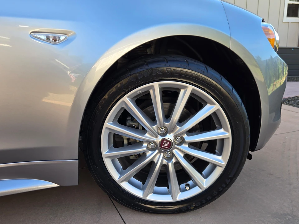 2017 Fiat 124 Spider - Image 27 of 31